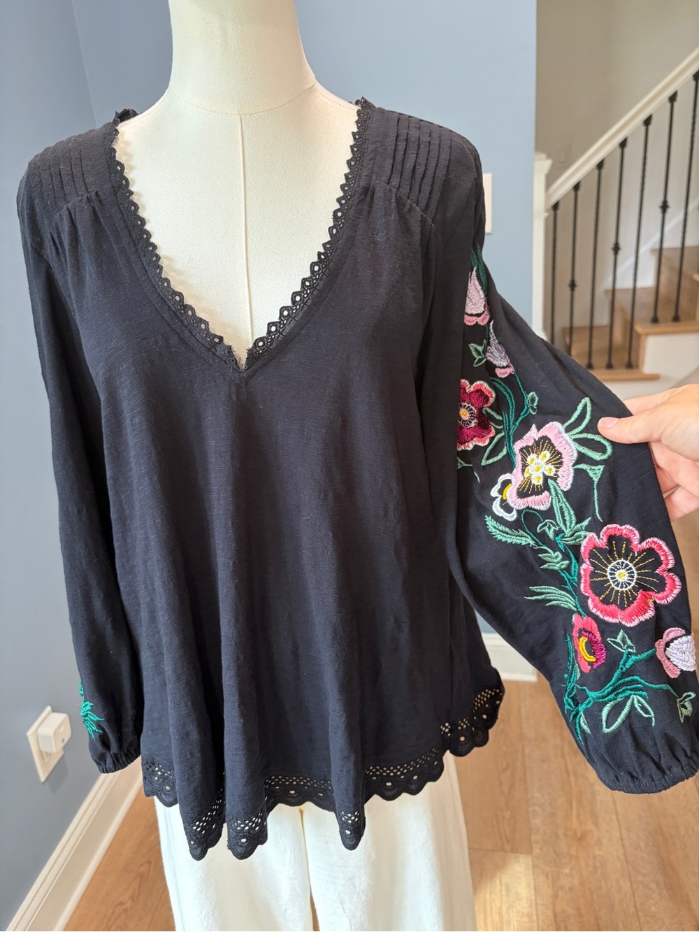 Anthropologie Black Embroidered Floral Eyelet Sleeve Blouse Size M